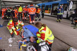 Schwerer Unfall Rettungskraefte Uebten In Jena Den Ernstfall 20